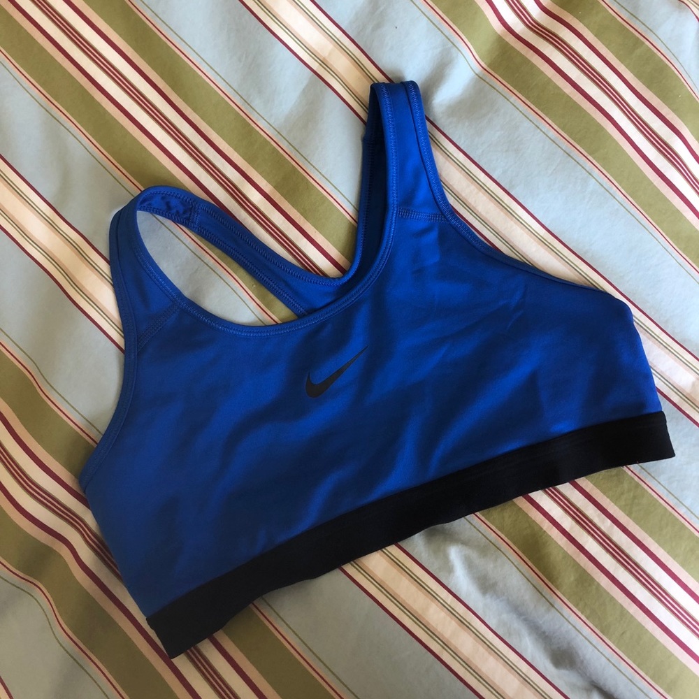 blue L nike sports bra